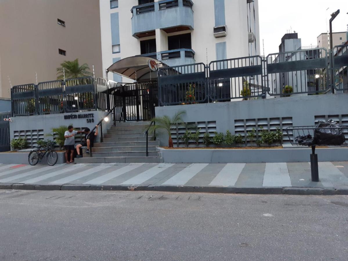 Apartamento Praia Da Enseada 2 瓜鲁雅 外观 照片